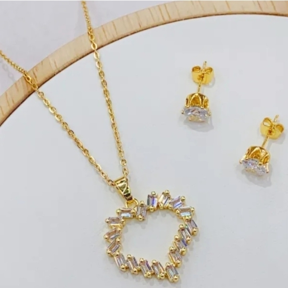 Zircon Baguettes Heart Necklace & Earrings Set Gold Plated - Picture 1 of 8